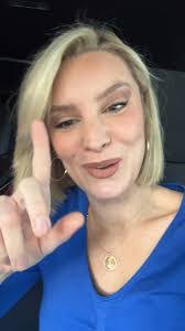 Eileen Voigt's Instagram, Twitter & Facebook