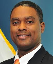 State Education commissioner, local superintendents spar over minimum  acceptable FCAT scores for high school students