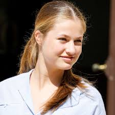 Nuria González y sus leales escuderas en su momento más difícil: de las  Lapique a Ana Rosa y el apoyo incondicional de su hermana Yolanda e Isabel  Preysler