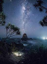  Foto Pemandangan Langit Di Malam Hari Kota Yang Biasa Di Sebut Sebagai Kota Pahlawan Ini Telah Menjadi Kota Terbesar Ke Dua Pemandangan Fotografi Alam Langit