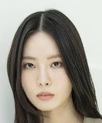 Lim Kim's Instagram, Twitter & Facebook