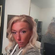 What are some pet-friendly rentals available in Monticello, Indiana?