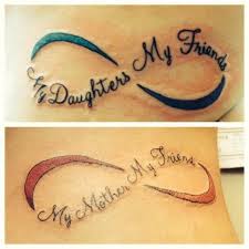 15 Tattoos Que Demuestran El Amor Entre Madre E Hija Cribeo Tatuajes Para Madres Tatuajes De Ninos Tatuajes De Hermanas