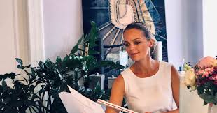 „ in neuen sendungen könnten auch eva brenner und. Nach Zuhause Im Gluck Eva Brenner Hat Einen Neuen Job