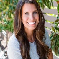 Meredith Fields's Instagram, Twitter & Facebook