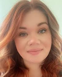 Melissa Chamberlin's Instagram, Twitter & Facebook