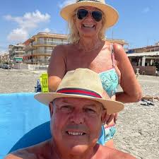 Giant Malaysian Katydid is a species of carnivorous giant katydid. It is  one of the largest insects in the world. This is its sound 😮