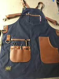 Pin De Linda Flesner Em Aprons In Leather Avental De Couro Coisas De Homens Avental