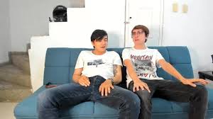 Mi primo aprovechó que la casa estaba sola