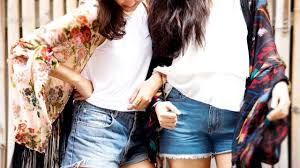 We highly recommend you view so you can get the best results at home. The Grown Up Way To Wear Jean Shorts Glamour