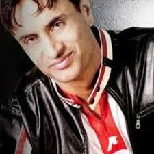 Listen to playlists featuring Tich Button (Cover Song)