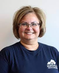 Peggy Burchett's Instagram, Twitter & Facebook