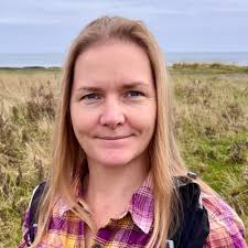 I didnt think I'd ever leave the world of media but I have such an  incredible new role I couldn't resist. A massive thank you to Bauer Media  Group