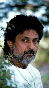 (سرود آفرینش), در دو روز عمر کوته سخت جانی کردم, با همه نامهربانان مهربانی  کردم, همدلی هم آشیانی هم زبانی کردم, بعد از این بر چرخ بازیگر امیدم نیست،  نیست, آن سرانجامی که بخشاید نویدم نیست، نیست, هدیه ...