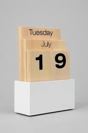 Guest Picks Perpetual Calendars With Timeless Good Looks Modern Desk Accessories Woodworking Shows Desktop Calendar