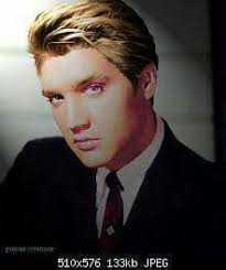 Elvis That Is Not His Hair Photo Looks Totally Fake Young Elvis Elvis Elvis Presley Family