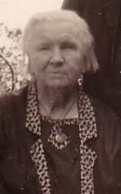 Louisa Barlow's Instagram, Twitter & Facebook