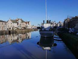 Trinity, granton and east pilton are also not far away. The Shore Port Of Leith Bild Von Holiday Inn Express Edinburgh Leith Waterfront Tripadvisor