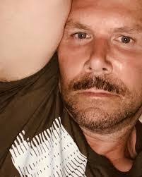 Adele Hampton's Instagram, Twitter & Facebook