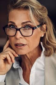 Brille: Fielmann ;-))) Model: Judith Petz Hair and Make-Up: Ivaari Make-up  Nürnberg