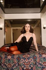 Esther Povitsky - Free pics, galleries & more at Babepedia