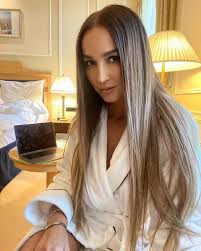 Ольга бузова попала в очередной скандал. Olga Buzova V Obraze Shkolnicy Vyzvala Azhiotazh V Instagram Shou Biznes Metro