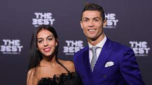 Cristiano ronaldo creates fragrances to offer his fans an olfactive experience of his world. Georgina Rodriguez Das Ist Die Frau An Cristiano Ronaldos Seite