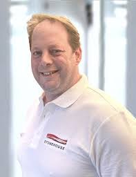 Damien Pearson's Instagram, Twitter & Facebook