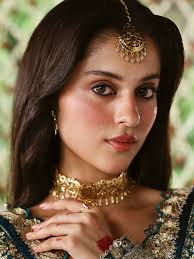 I rarely ever like my shoots but this was so beautifully executed 💗  @afrozehofficial @saadhabibb_ @sarahjavedbutt @abdullah_sidiki @hashimali90  @stopstyleofficial