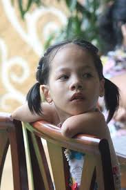 Nick đến Yên Bái thăm bé Linh Chi