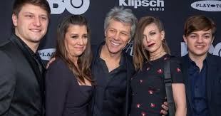 30.09.2020 · jon bon jovi and wife dorothea bongiovi give love a good name. Who Are Jon Bon Jovi S Children Details On The Singer S Family Life
