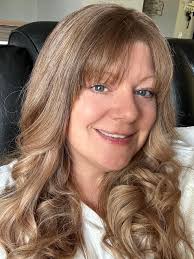 We're mother and daughter but we look like twins 💅 #reels #viral #twins  #motheranddaughter #family #truly