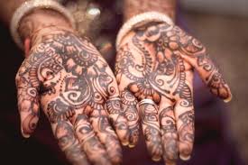 Da diese häufig gewaschen werden, ist nach drei wochen normalerweise nichts mehr zu sehen. Arabische Tattoos Ein Blick Hinter Den Modetrend