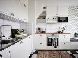 Le Joint Noir Ou Gris Pour Le Carrelage Joli Place Decoration Cuisine Decoration Salon Carrelage Blanc