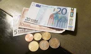 In comparison, the total cost would be 8.98 eur. Netherland Money Exchange Currency Exchange Rates