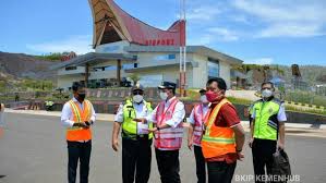 19 lowongan pekerjaan yang tersedia di toraja utara, sulawesi selatan untuk menawarkan lowongan yang anda sedang mencari. Intip Penampakan Bandara Toraja Yang Siap Diresmikan Jokowi Kamis 18 Maret 2021 Bisnis Liputan6 Com