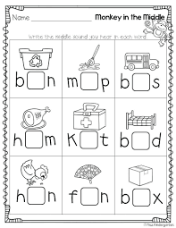 4 Worksheet Free Preschool Kindergarten Worksheets Consonants Ending Consonants Pin By S Middle Sounds Worksheet Cvc Worksheets Kindergarten Phonics Worksheets