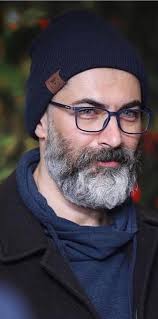 49-year-old Iranian actor Parsa Pirouzfar is better remembered to his fans  by his starring role in 'In My Heart', 'The Green Journey' and 'In the Eye  of the Storm'. Which one of