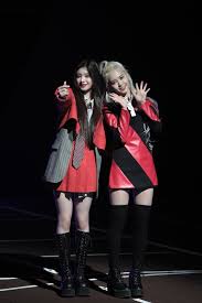 190319 Everglow Bon Bon Chocolat Mv Behind The Scenes By Melon In 2020 Behind The Scenes Girl Day Pop Group