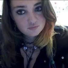 Vicki Swan (shatter89x)