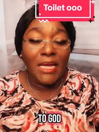 This morning, the moment l started my Live broadcast l had to stop the Live  and run to the toilet. lt was not a good experience for me. My face said it  all. Looking at this video, l am still laughing ...