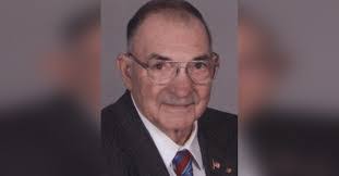 Tyler Puls's Instagram, Twitter & Facebook