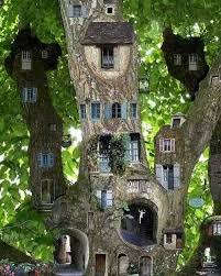 Tree House Jardin De Maison Feerique Belles Cabanes Jardinage De Fee