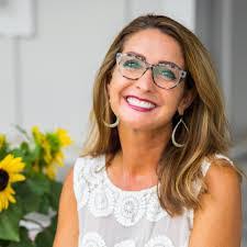 Elena Cheney's Instagram, Twitter & Facebook