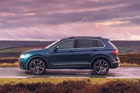 The tiguan is equipped with a suite of helpful tech features designed to help make parking, passing, and, well, driving easier. Volkswagen Tiguan Suv 1 4 Tsi Ehybrid R Line 5dr Dsg Lease Deals
