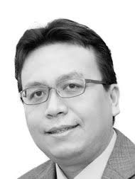 Dr Erlich Sem Advanced Laparoscopic Surgeon & Gynaecologist