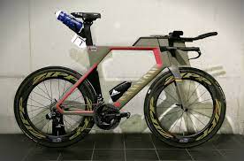 Frodeno is the reigning two time ironman world champion and is in pursuit of historic terrirtory. Das Kona Siegerrad Jan Frodenos Canyon Speedmax Cf Slx