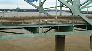 You deserve only the best! The 901 Memphis Needs Third Bridge Over Mississippi River