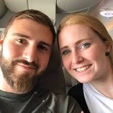 Julie Pitzer's Instagram, Twitter & Facebook