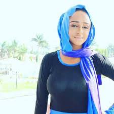 Idan namiji na cina, bana kawowa sai na tuna hadiza gabon cewar amina amal (cikakken rohoto). Kalli Irin Zagi Da Bakar Magana Da Amina Amal Ta Sha Akan Hotun Fidda Tsiraici Hausaloaded Com